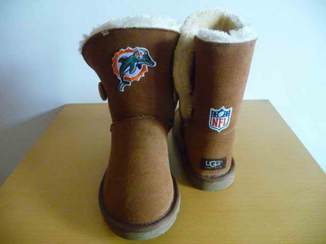 UGG WOMEN NFL Miami Dolphins 1