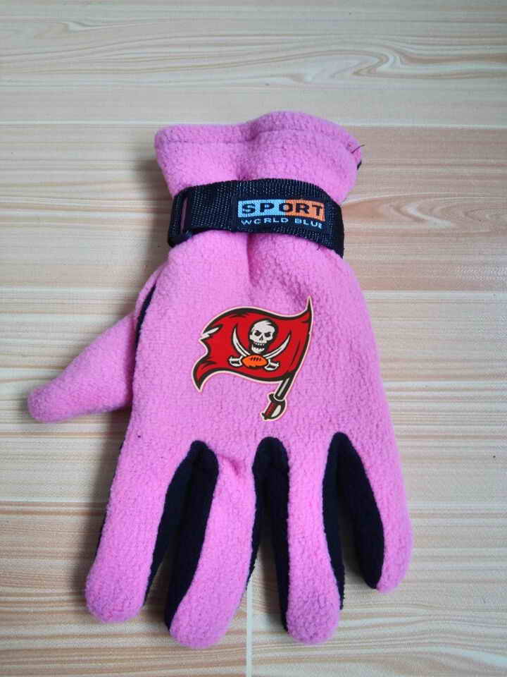 Buccaneers Winter Velvet Warm Sports Gloves4